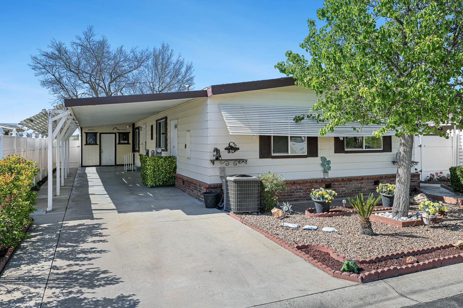 17579 Parkcliffe Ln, Friant, CA 93626