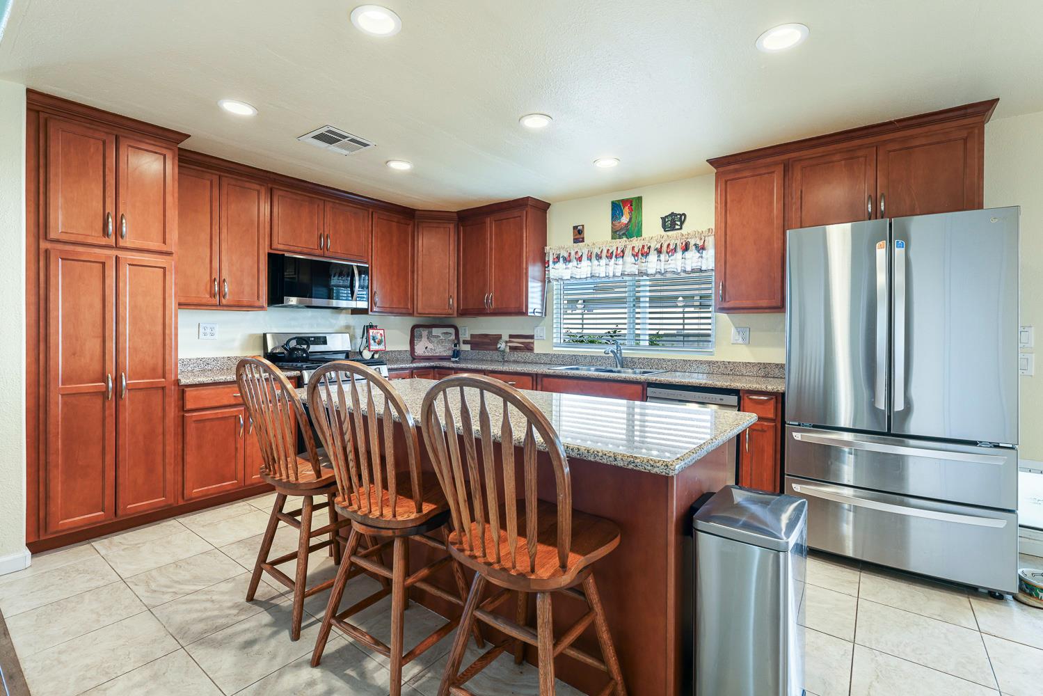 17579 Parkcliffe Ln, Friant, CA 93626