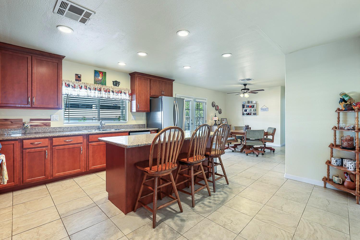 17579 Parkcliffe Ln, Friant, CA 93626