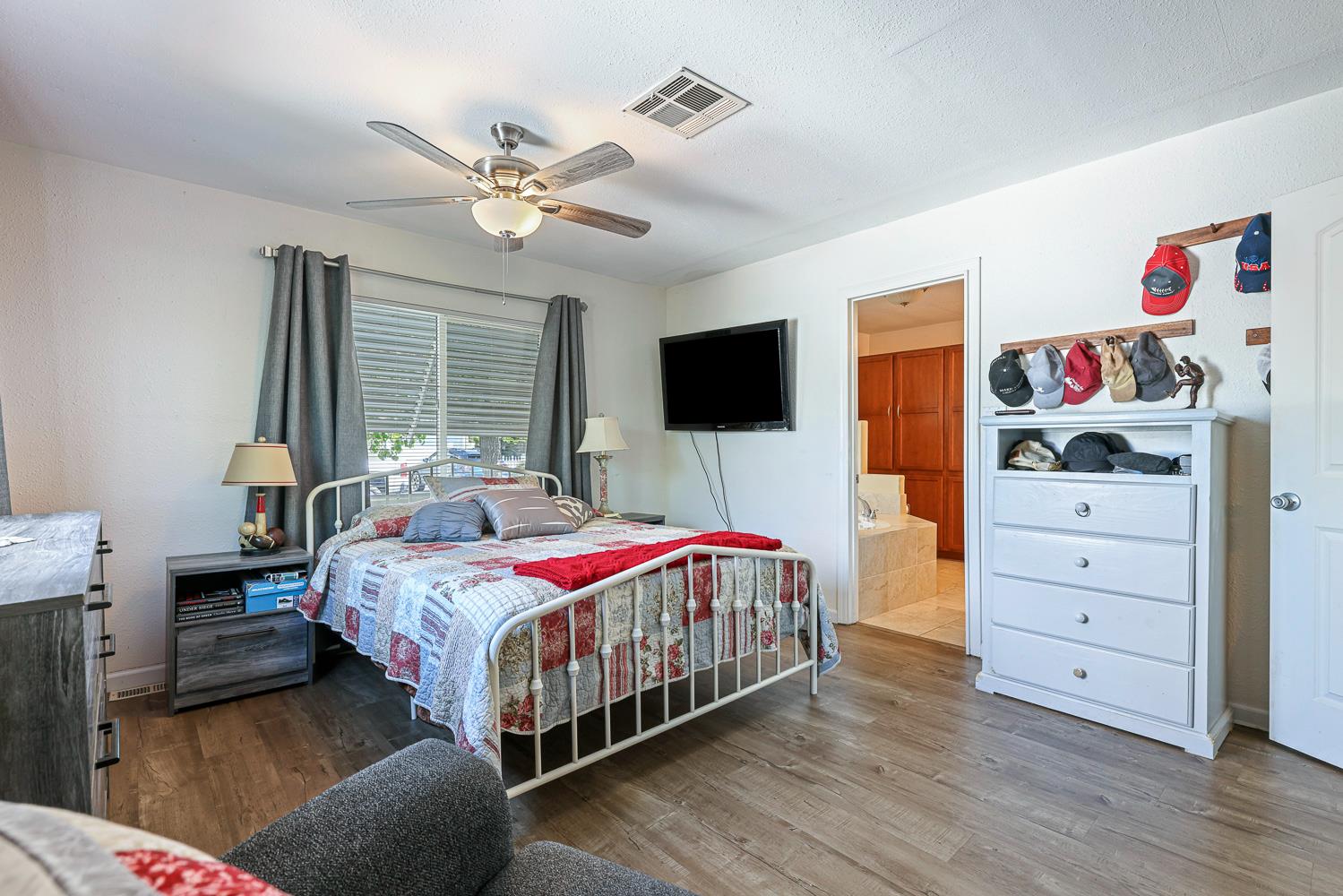 17579 Parkcliffe Ln, Friant, CA 93626