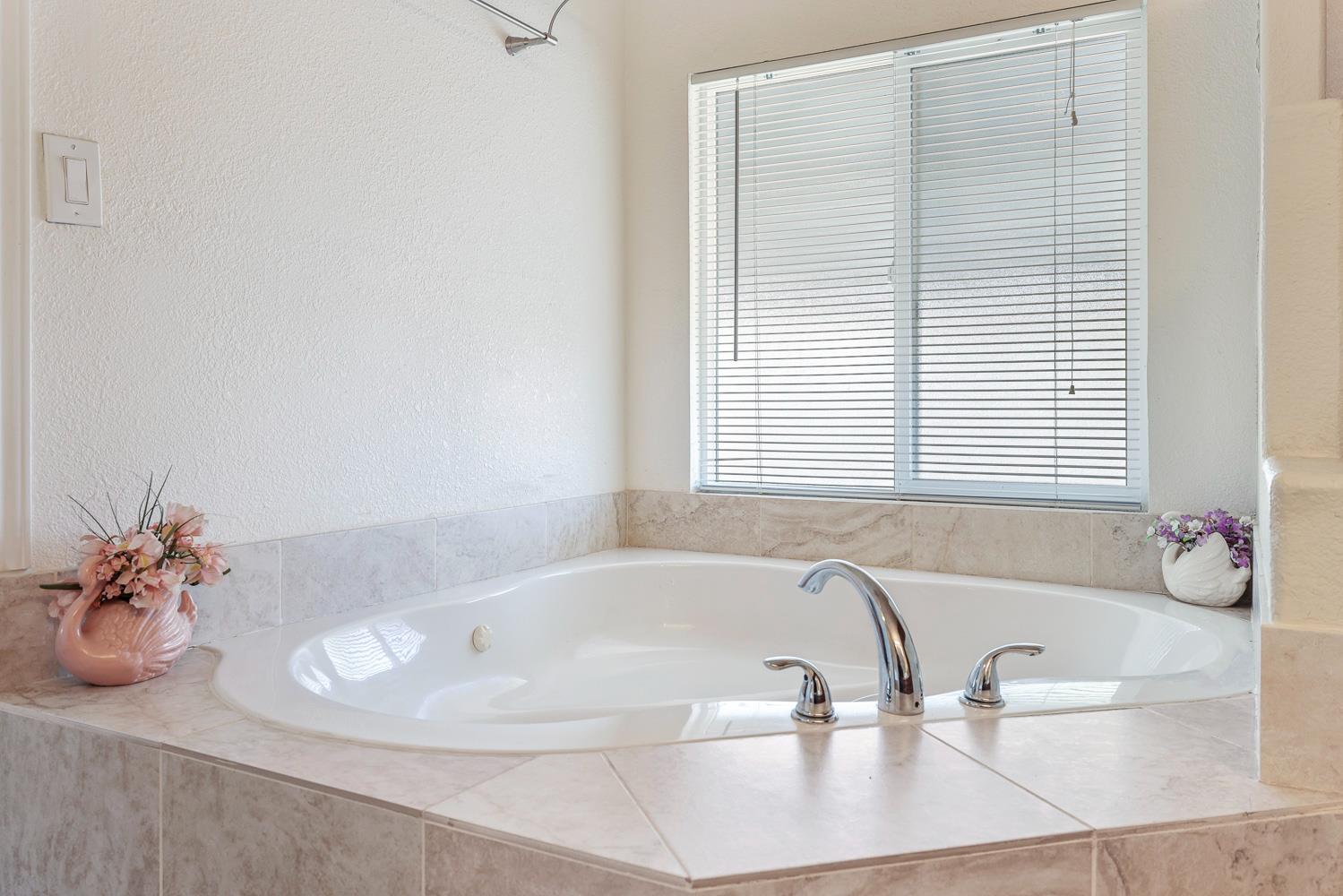 17579 Parkcliffe Ln, Friant, CA 93626