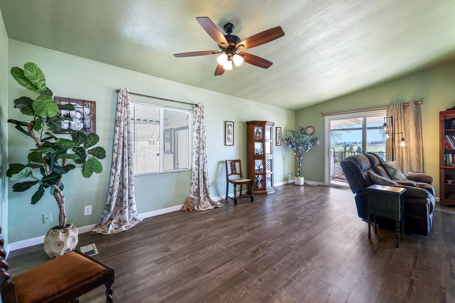 17579 Parkcliffe Ln, Friant, CA 93626