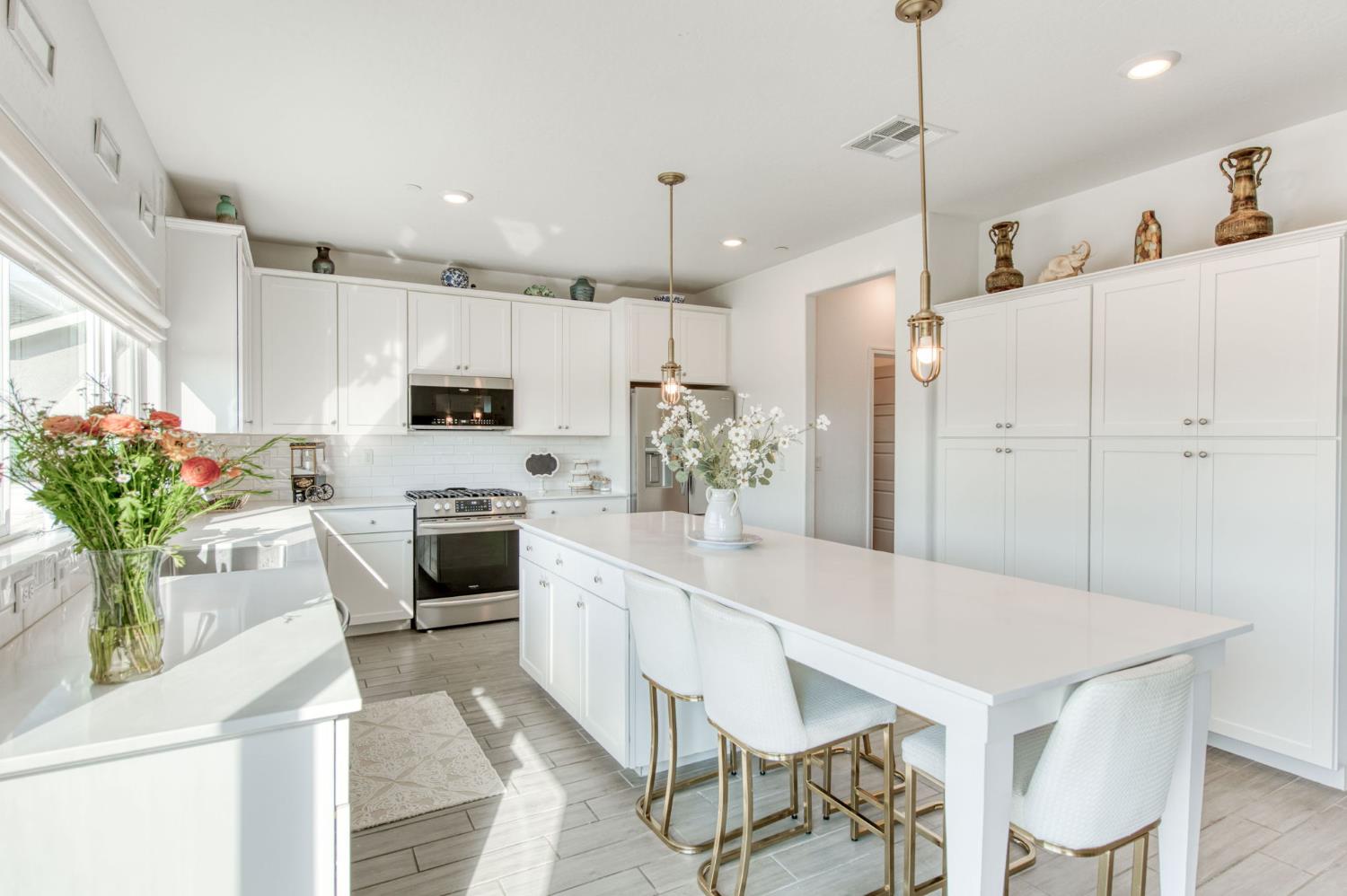 7063 W Twain Ave, Fresno, CA 93723