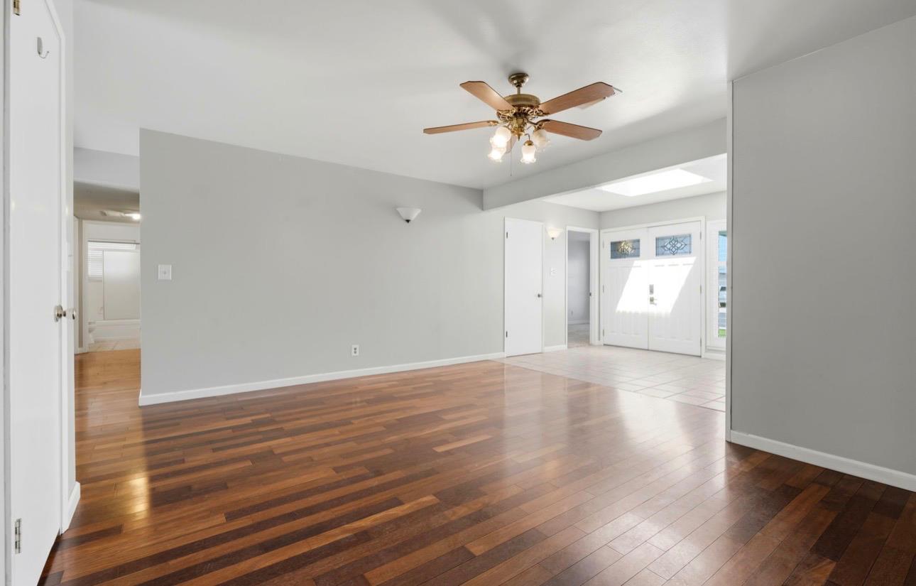 337 E Deodar Ln, Lemoore, CA 93245