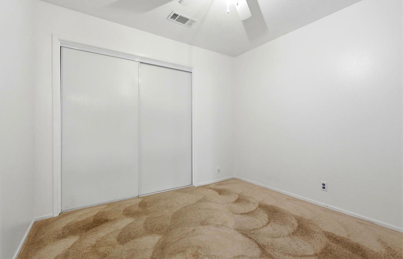 337 E Deodar Ln, Lemoore, CA 93245