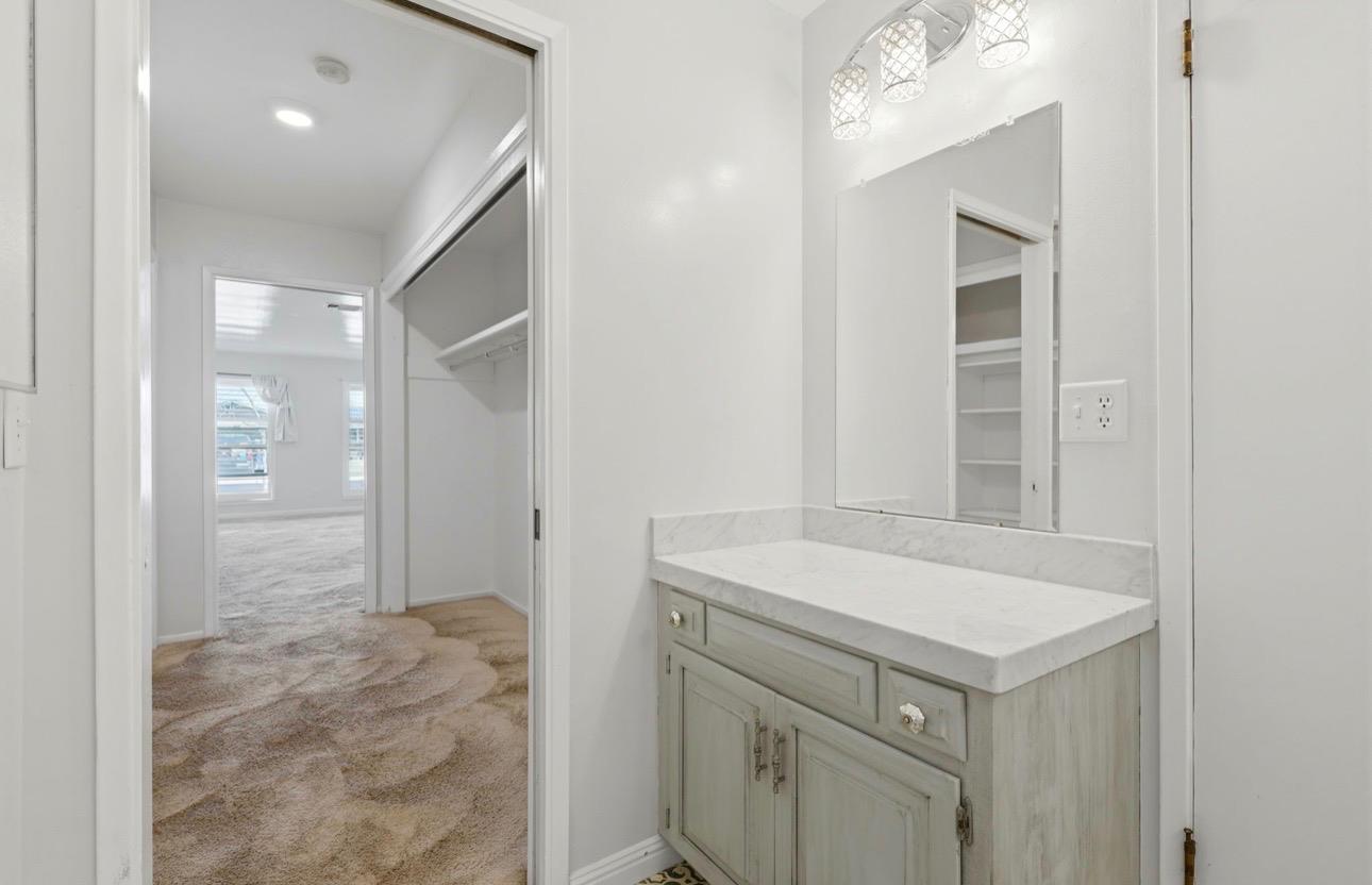 337 E Deodar Ln, Lemoore, CA 93245