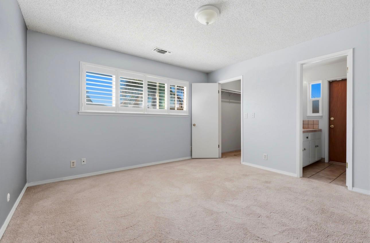 337 E Deodar Ln, Lemoore, CA 93245