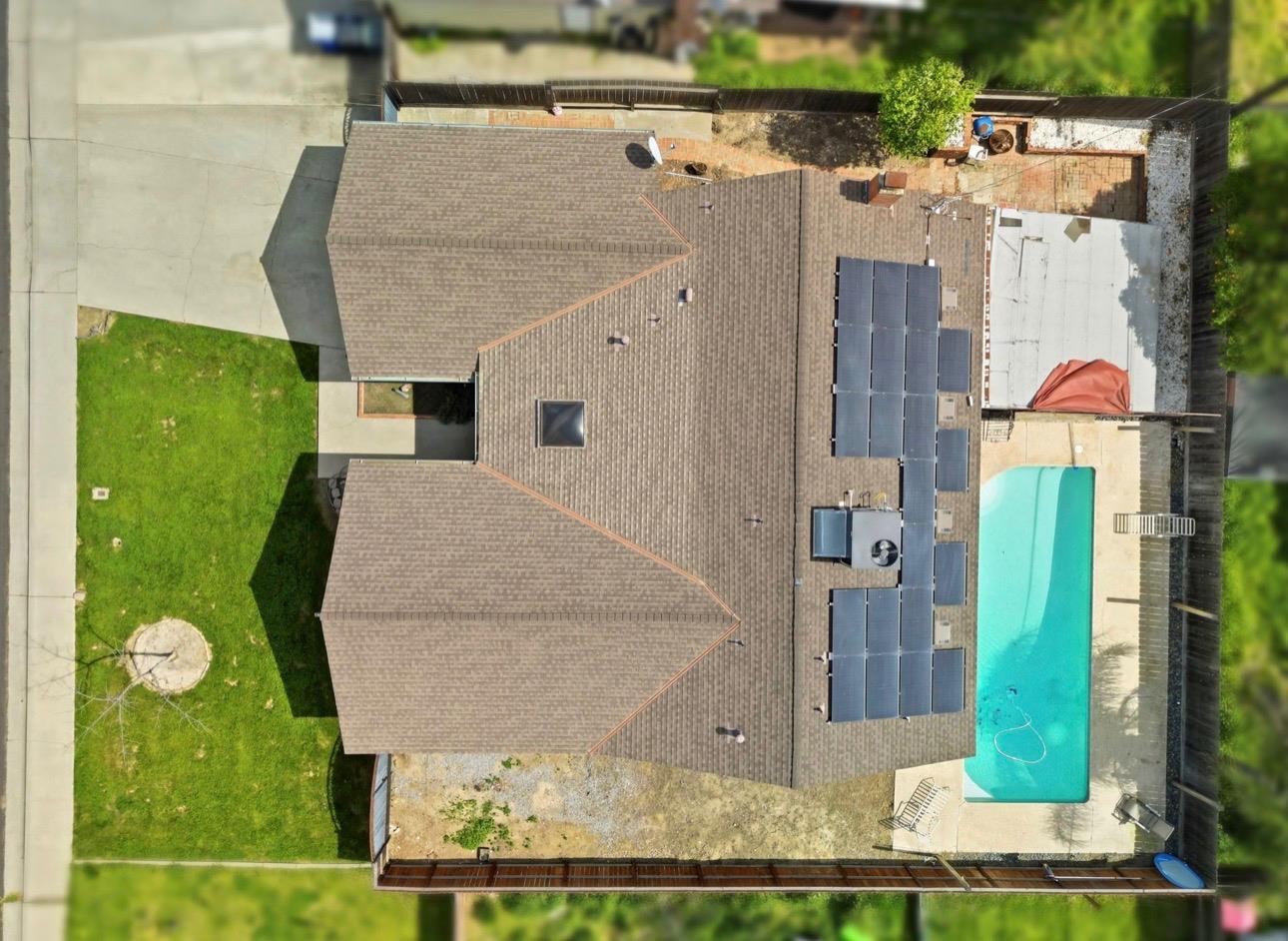 337 E Deodar Ln, Lemoore, CA 93245