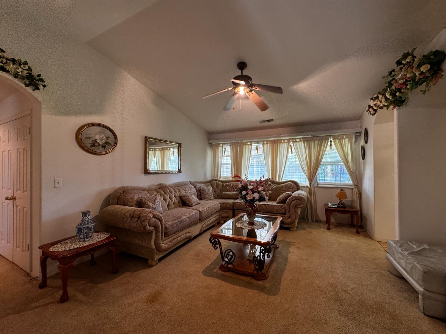 435 Blueridge Dr, Madera, CA 93637