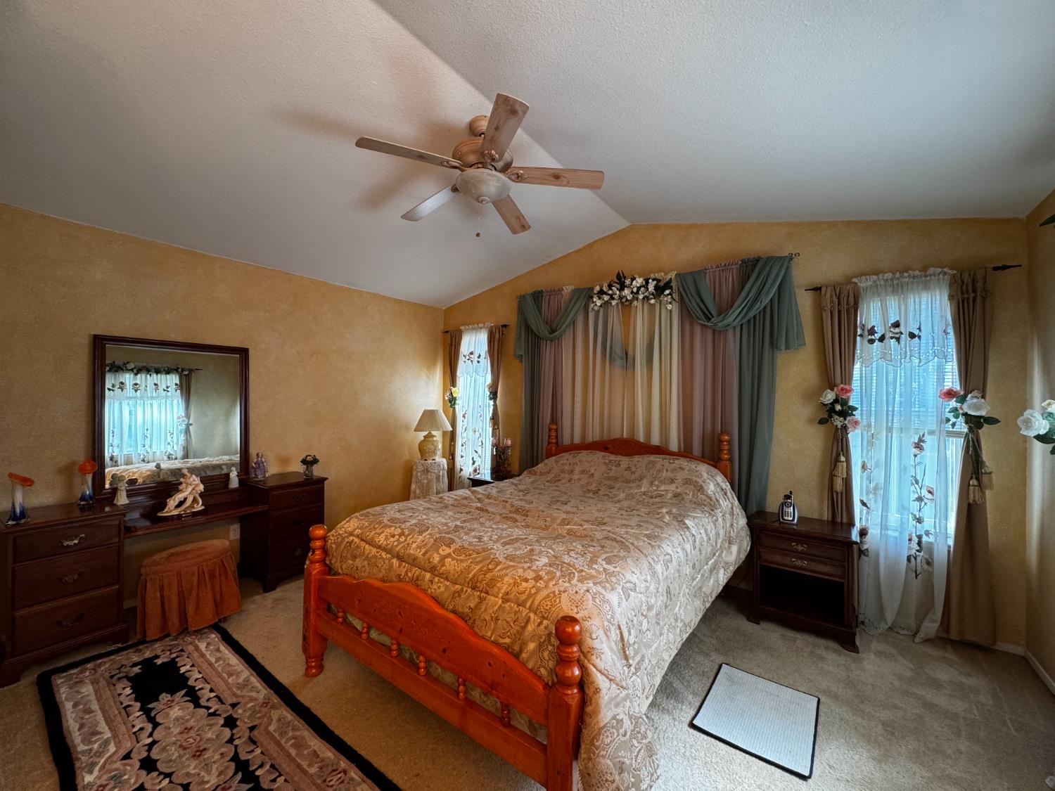 435 Blueridge Dr, Madera, CA 93637