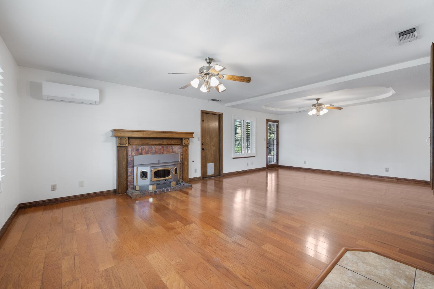 3074 Burgan Ave, Clovis, CA 93611