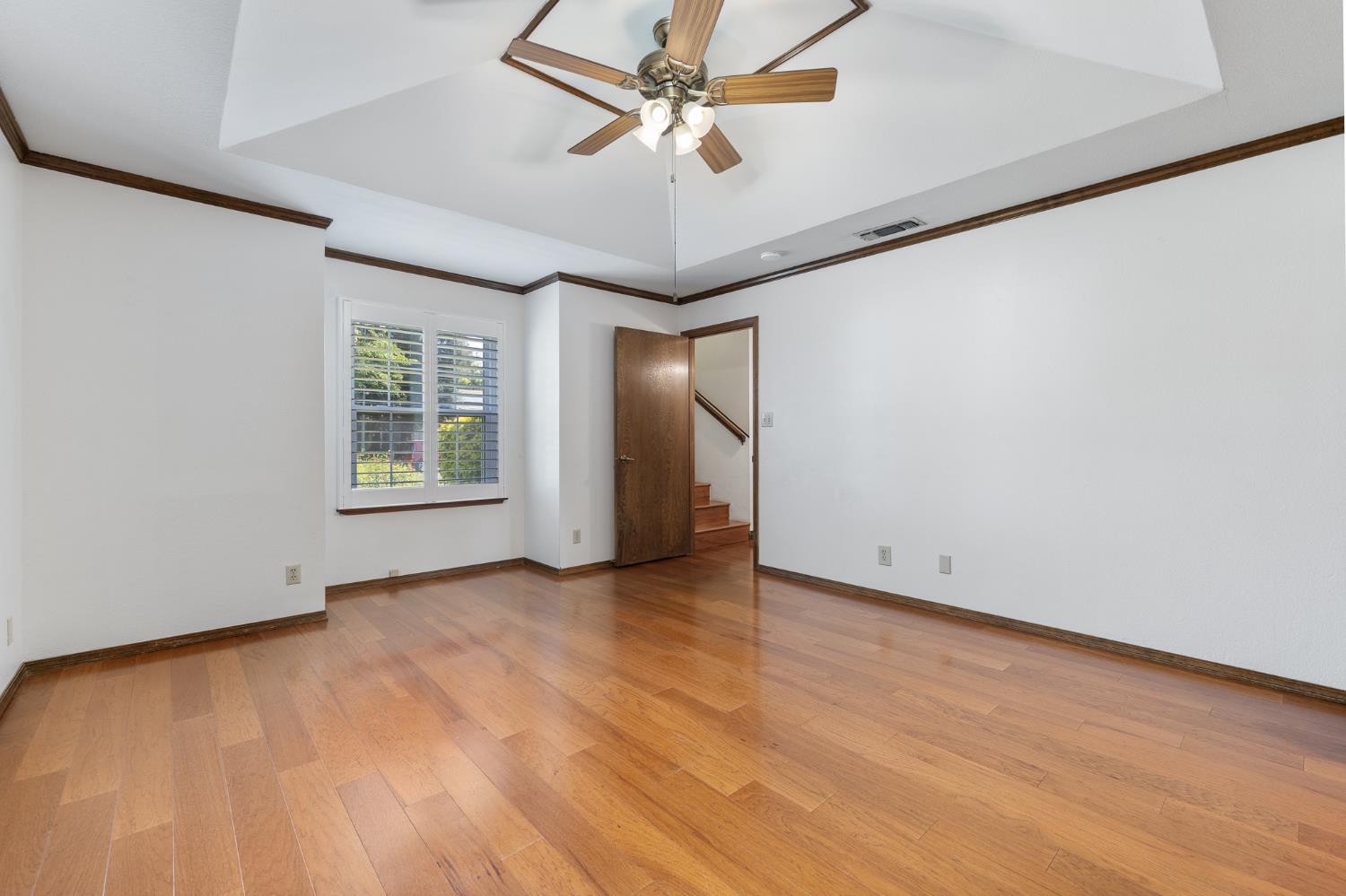 3074 Burgan Ave, Clovis, CA 93611