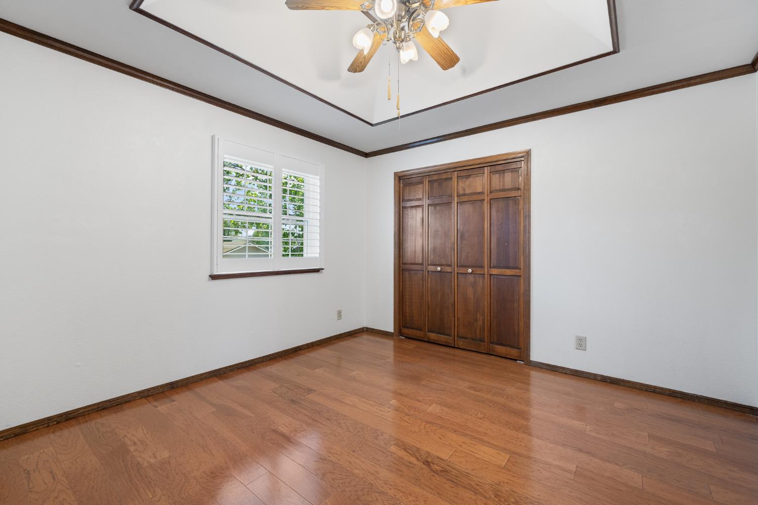 3074 Burgan Ave, Clovis, CA 93611