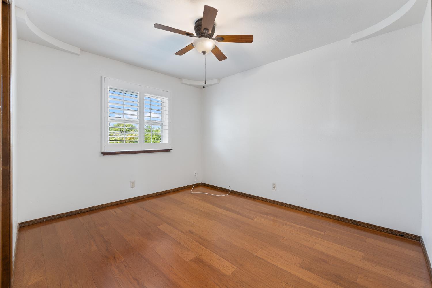 3074 Burgan Ave, Clovis, CA 93611