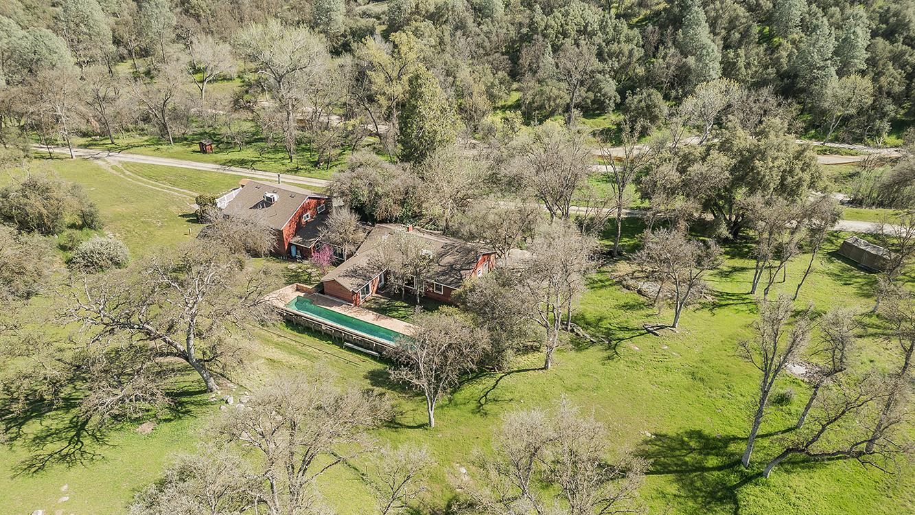 31638 Lodge Rd, Auberry, CA 93602