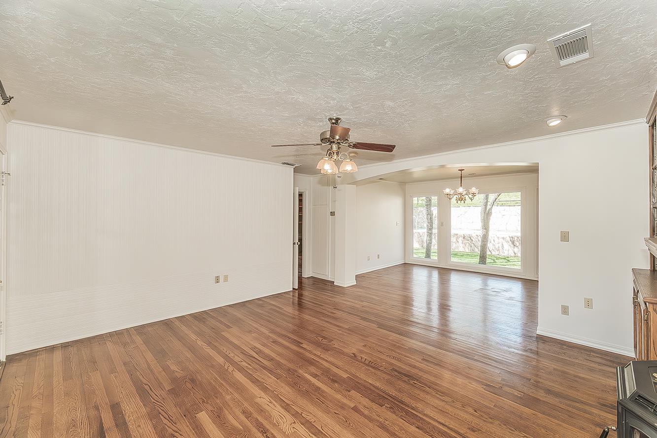 31638 Lodge Rd, Auberry, CA 93602