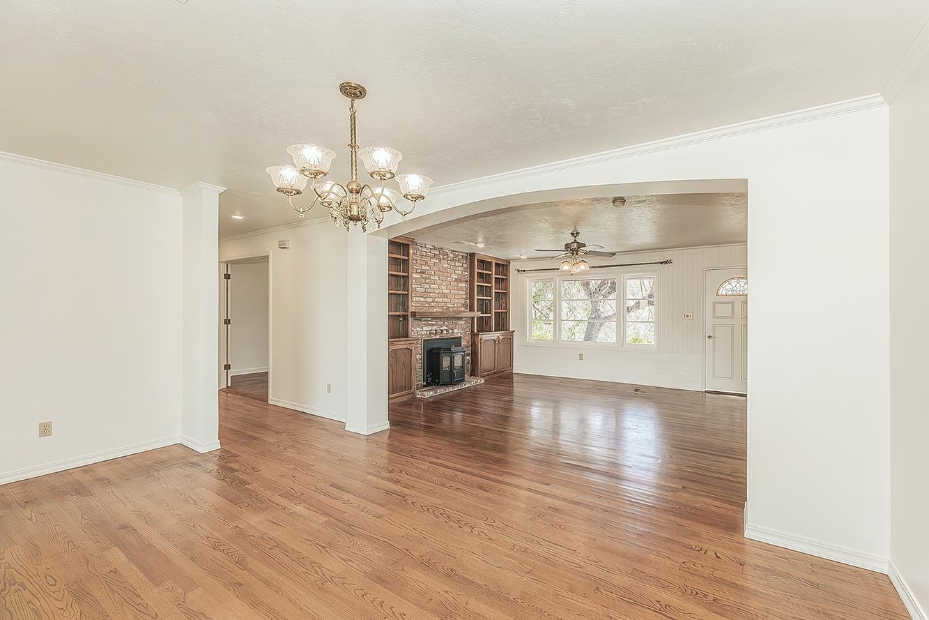 31638 Lodge Rd, Auberry, CA 93602