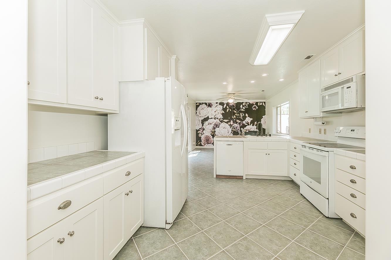 31638 Lodge Rd, Auberry, CA 93602