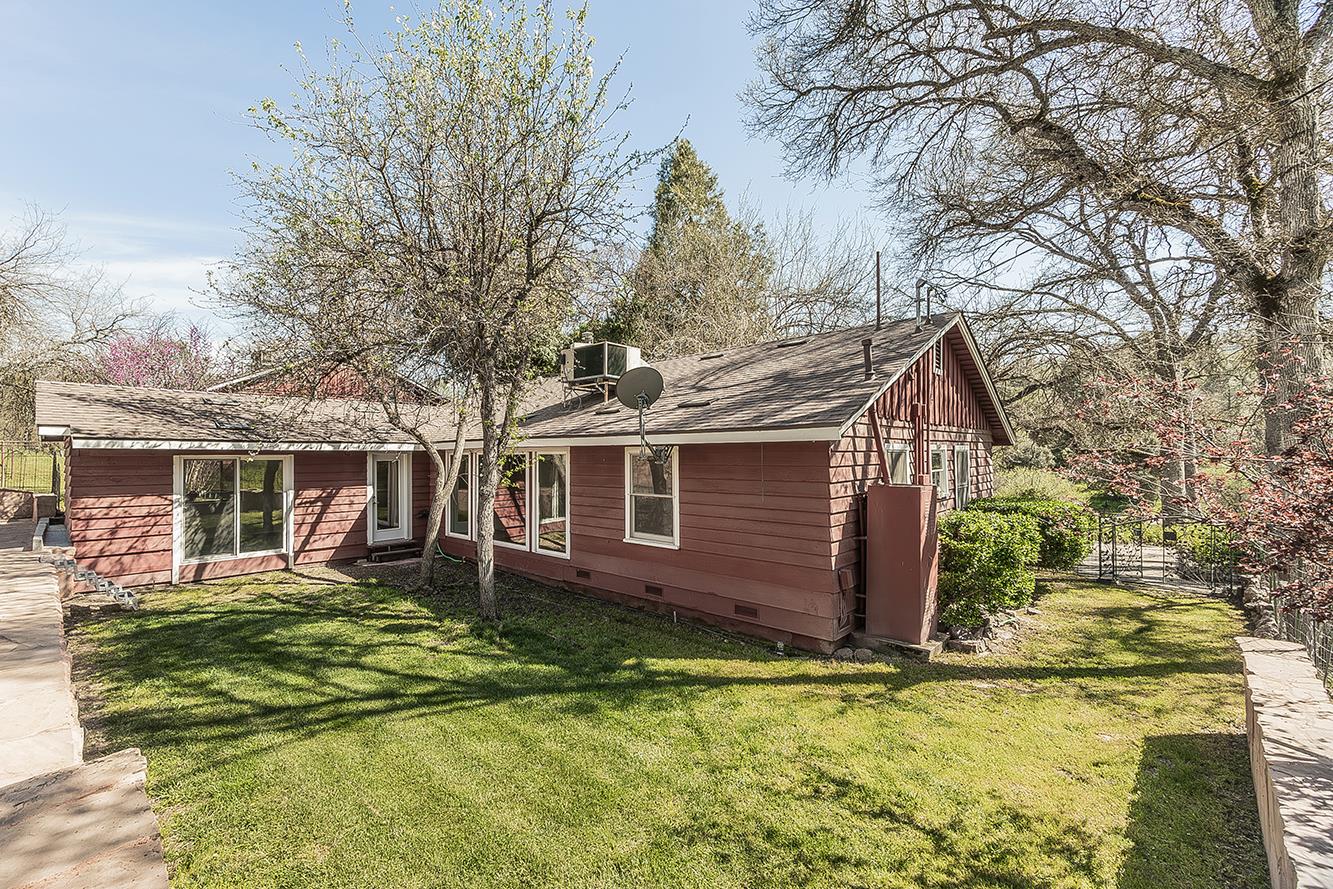 31638 Lodge Rd, Auberry, CA 93602