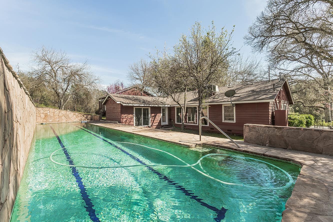 31638 Lodge Rd, Auberry, CA 93602