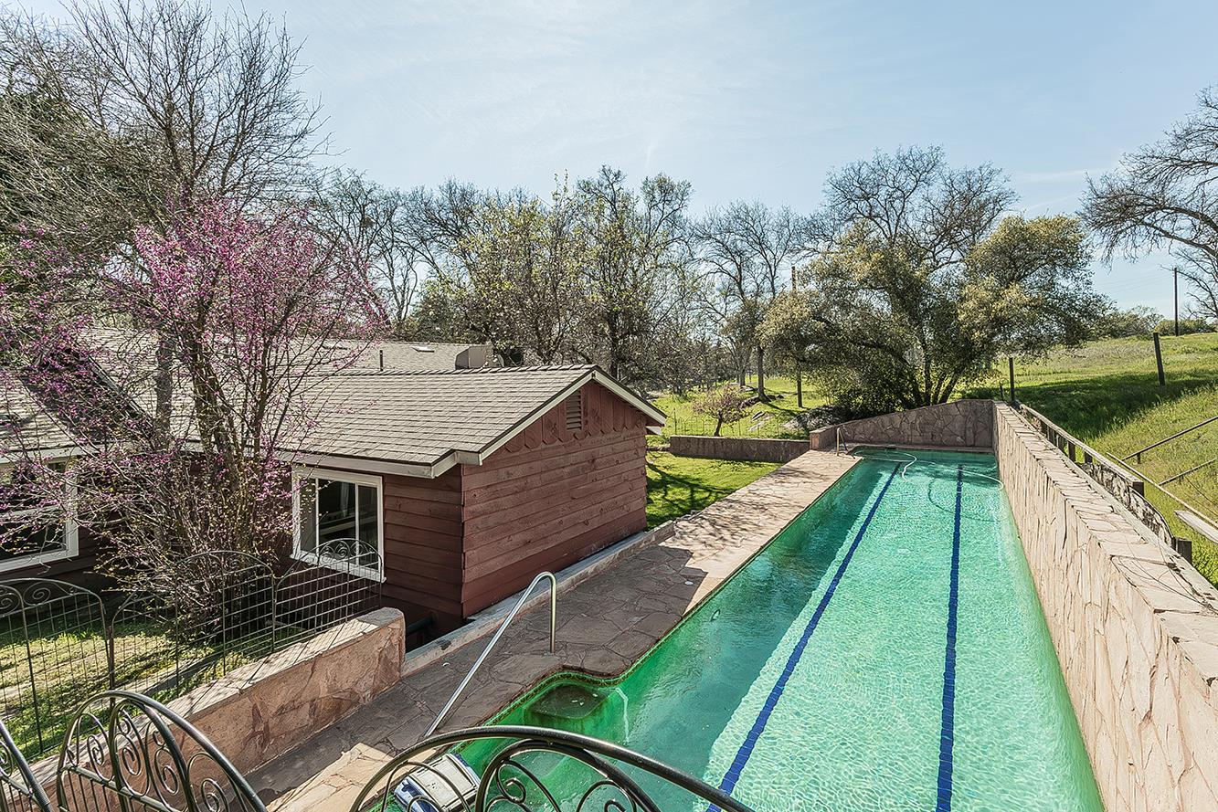 31638 Lodge Rd, Auberry, CA 93602