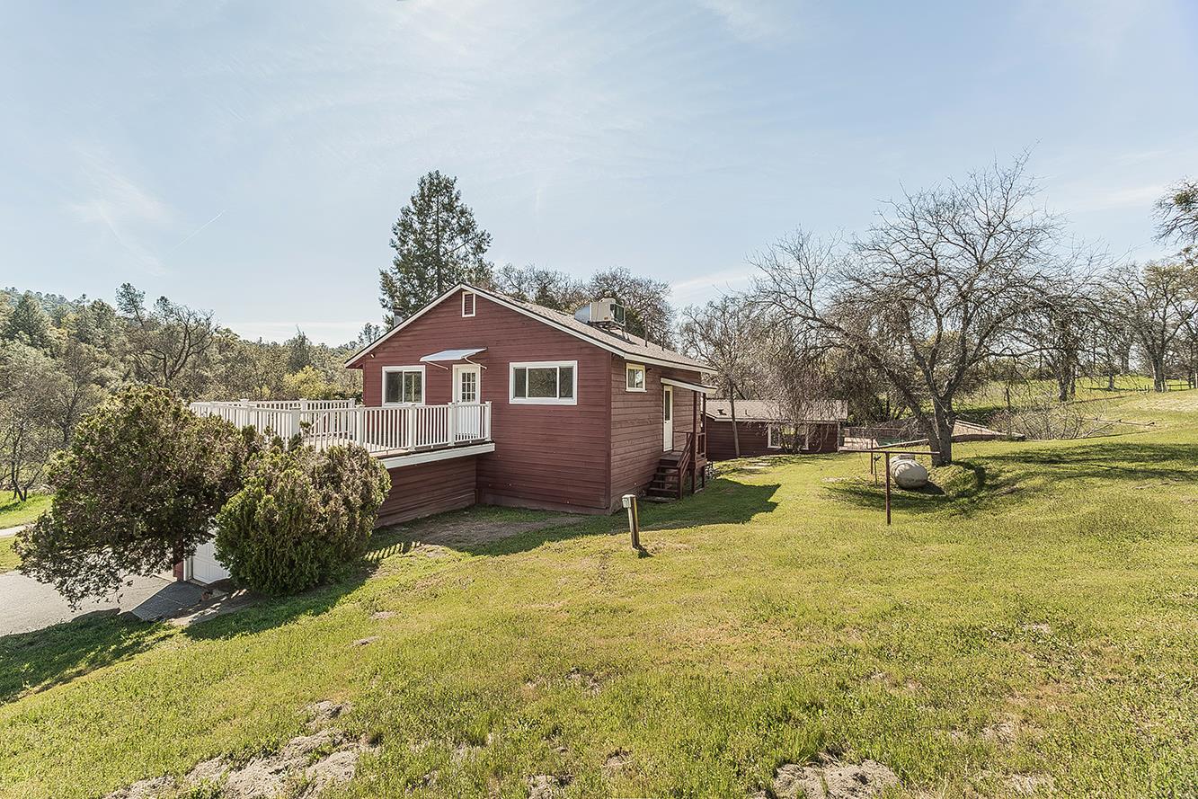 31638 Lodge Rd, Auberry, CA 93602
