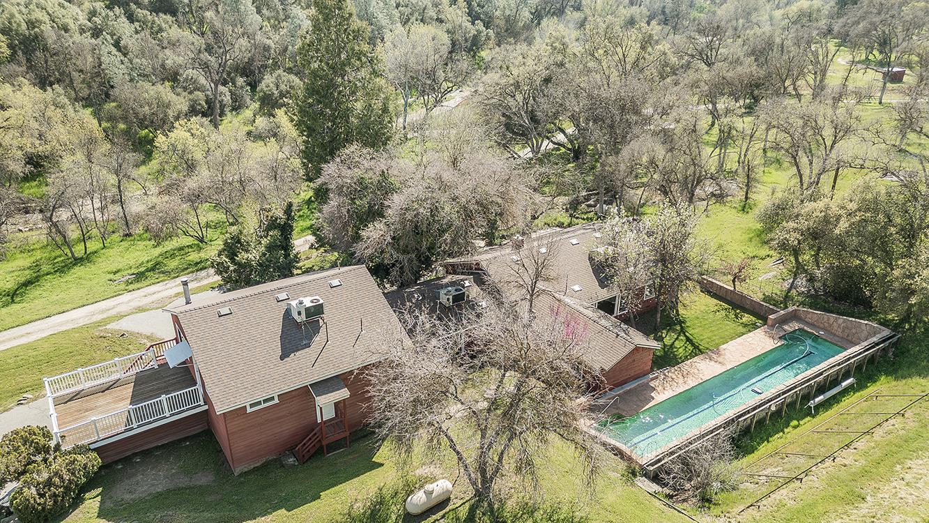31638 Lodge Rd, Auberry, CA 93602