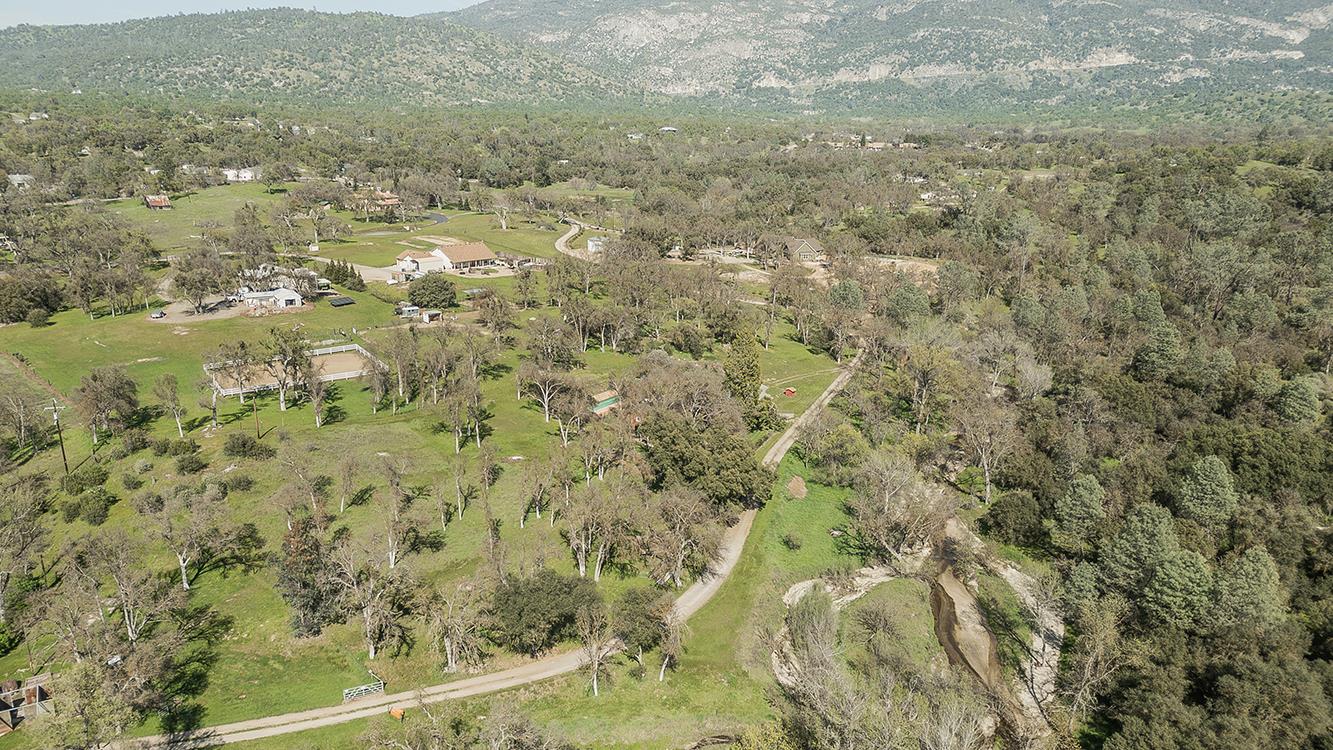 31638 Lodge Rd, Auberry, CA 93602