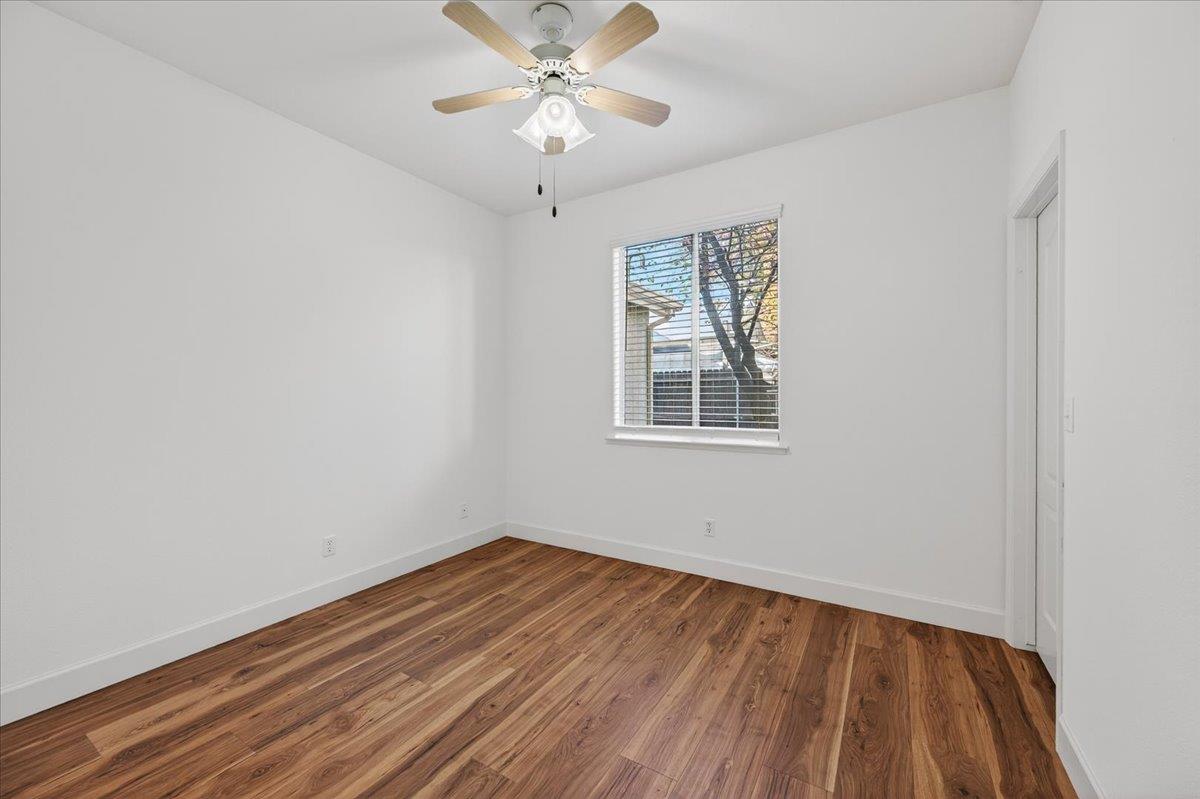 1942 E Desert Island Dr, Fresno, CA 93730