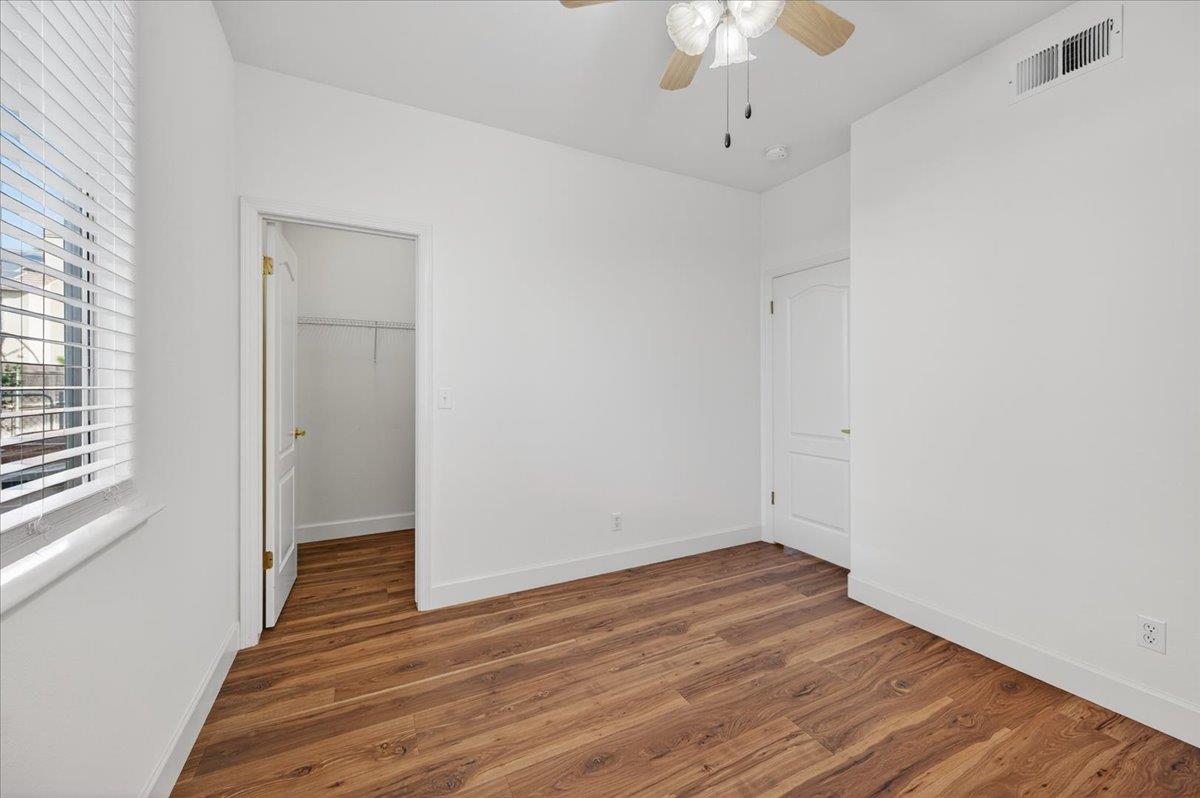 1942 E Desert Island Dr, Fresno, CA 93730