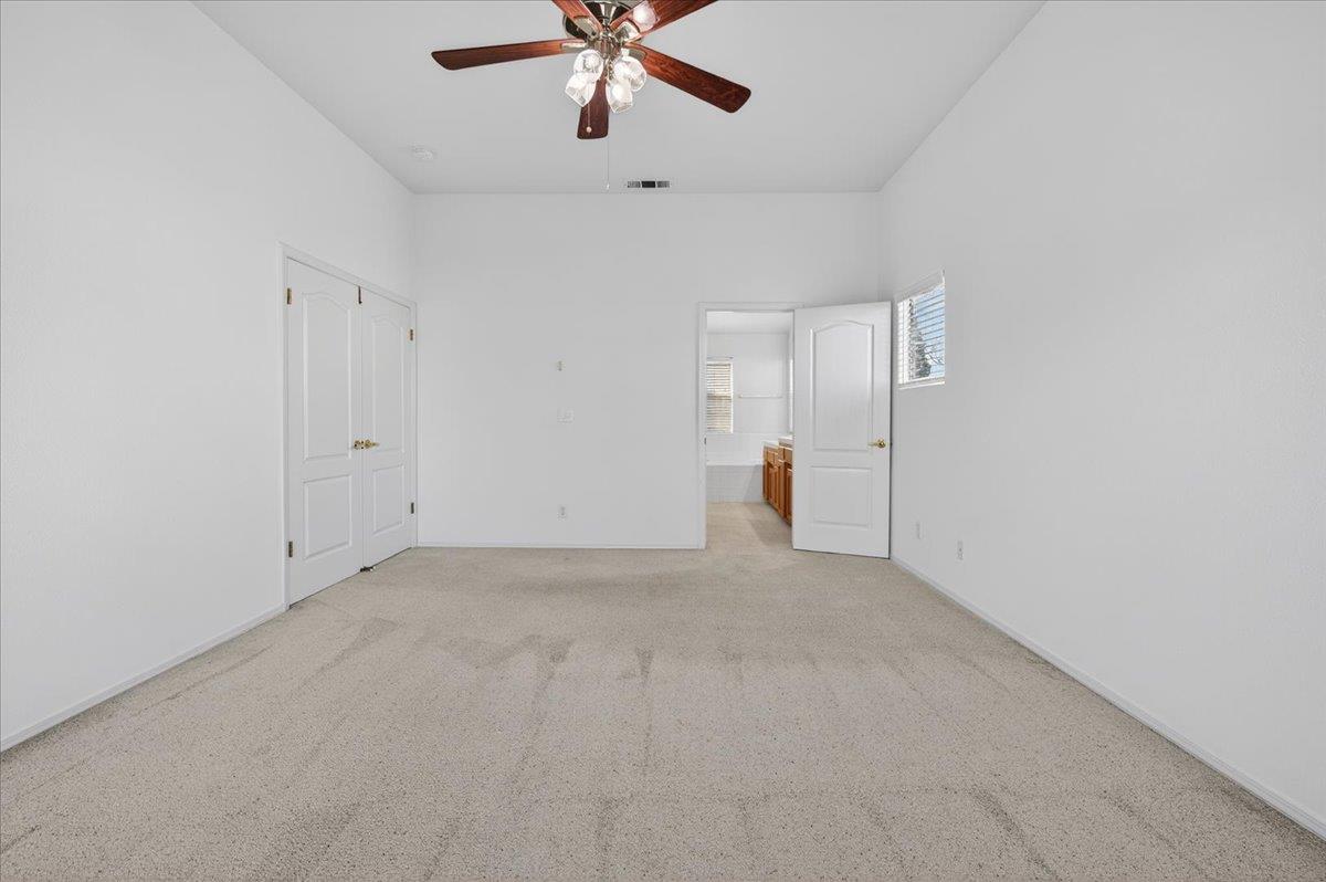 1942 E Desert Island Dr, Fresno, CA 93730