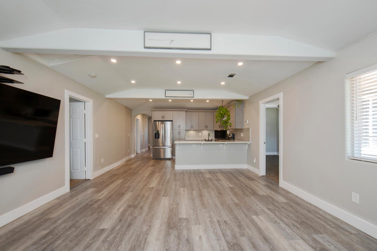 109 W Lewis St, Madera, CA 93637