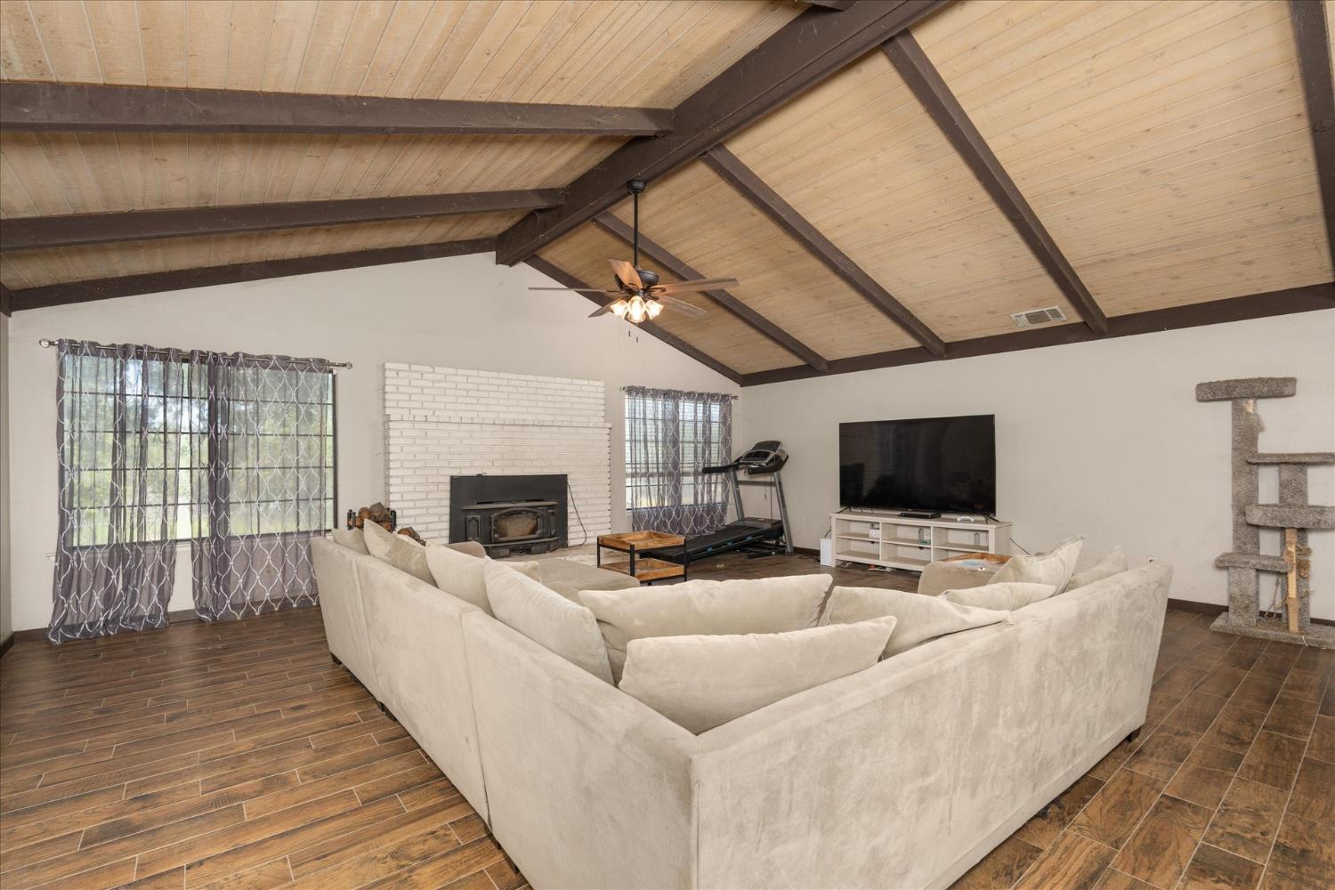 47440 Hopi Ave, Coarsegold, CA 93614