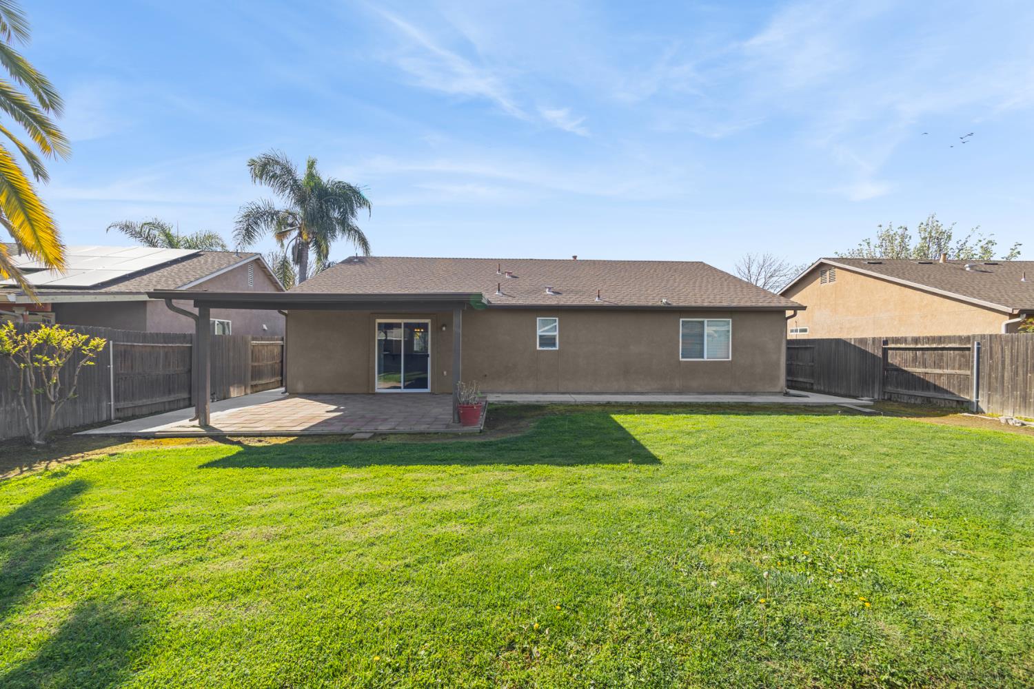 2650 W Sedona Ave, Visalia, CA 93291