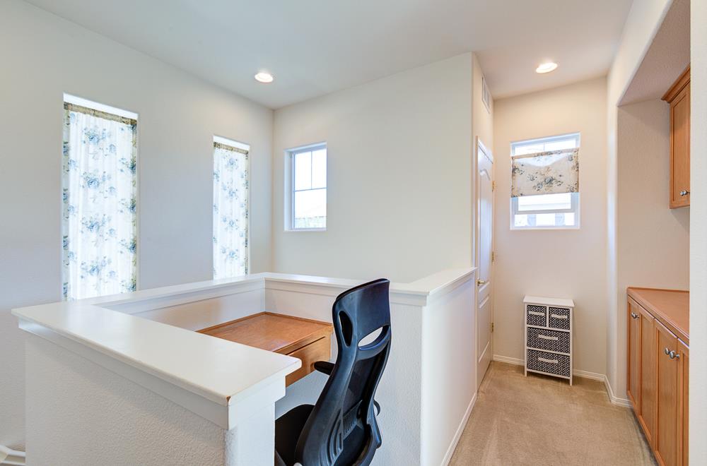 3838 Moody Ln, Clovis, CA 93619