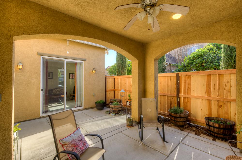 3838 Moody Ln, Clovis, CA 93619