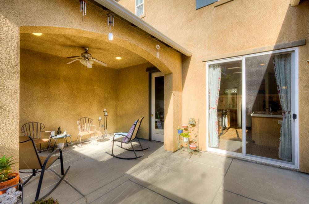 3838 Moody Ln, Clovis, CA 93619