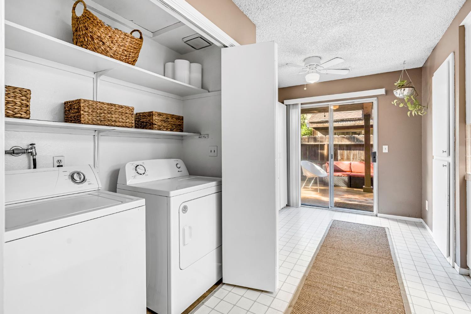 3770 W Barstow Ave #157, Fresno, CA 93711