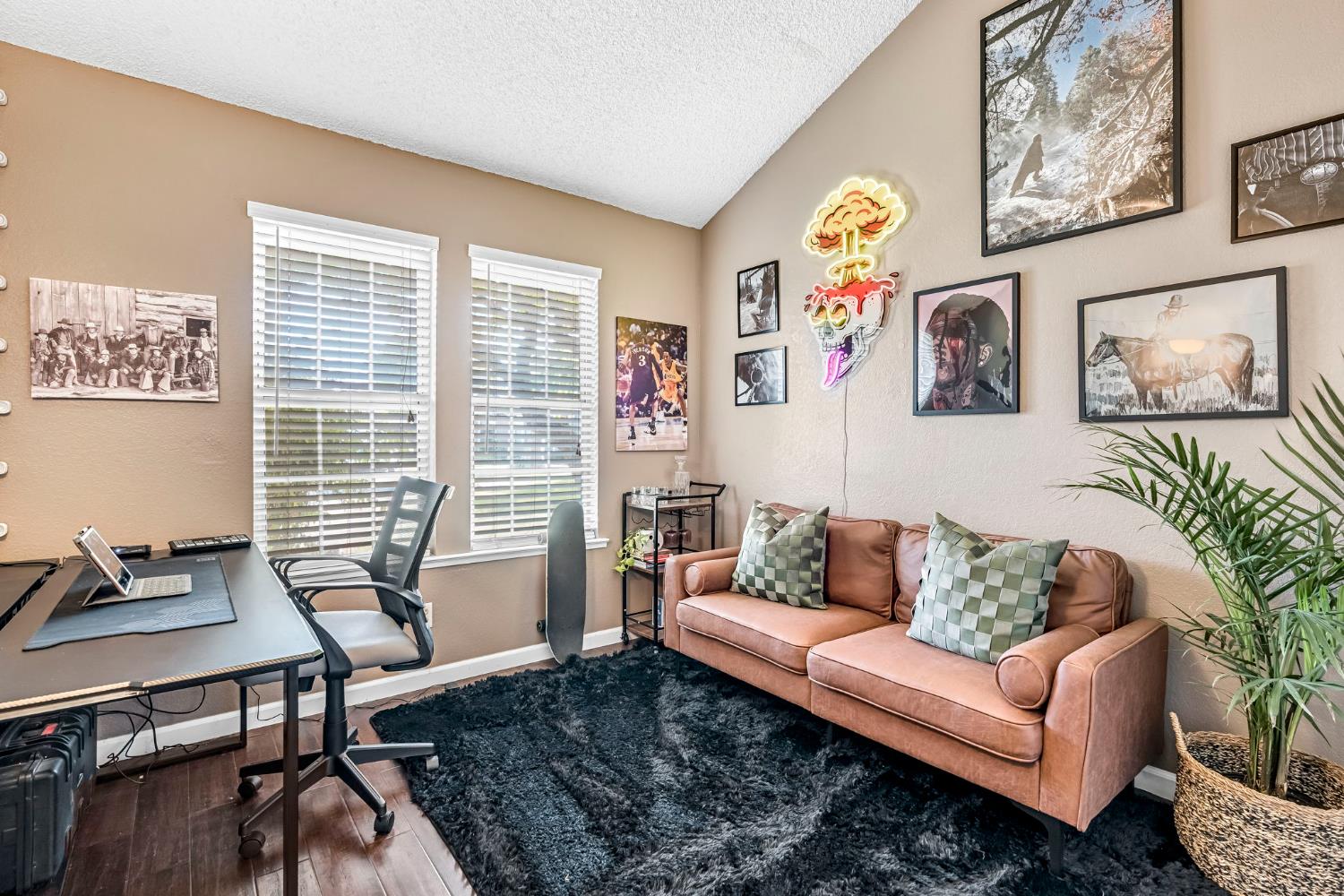 3770 W Barstow Ave #157, Fresno, CA 93711