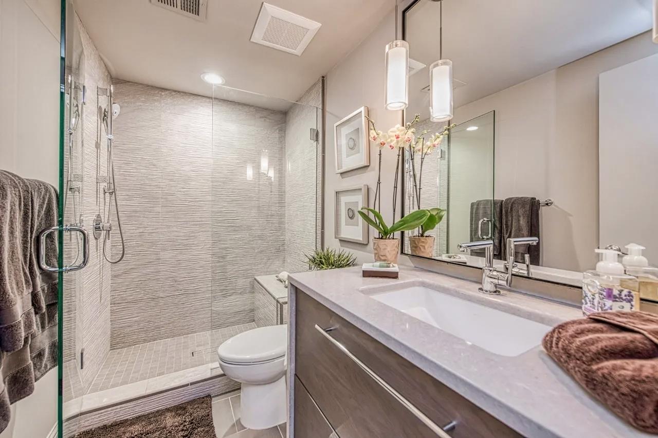 2352 W Loma Linda Ave, Fresno, CA 93711