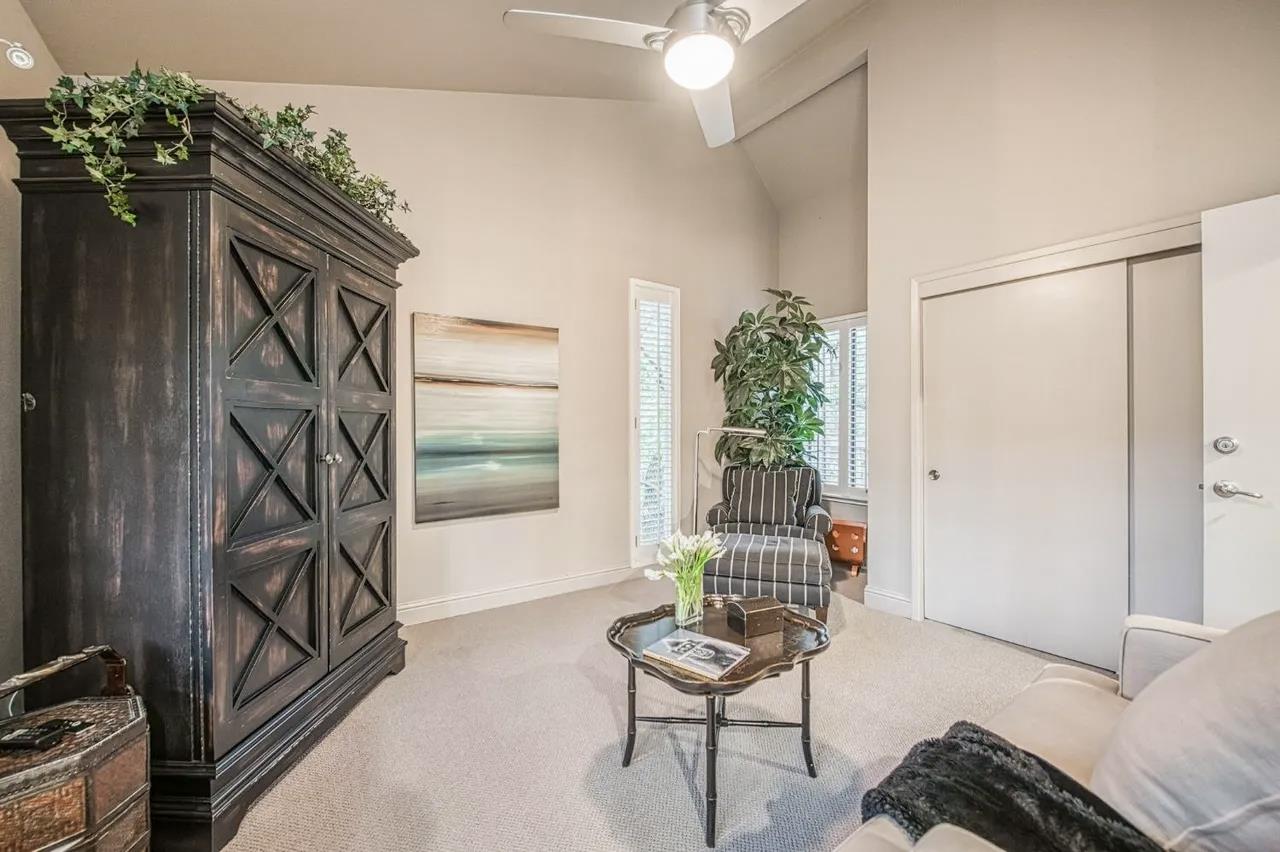 2352 W Loma Linda Ave, Fresno, CA 93711