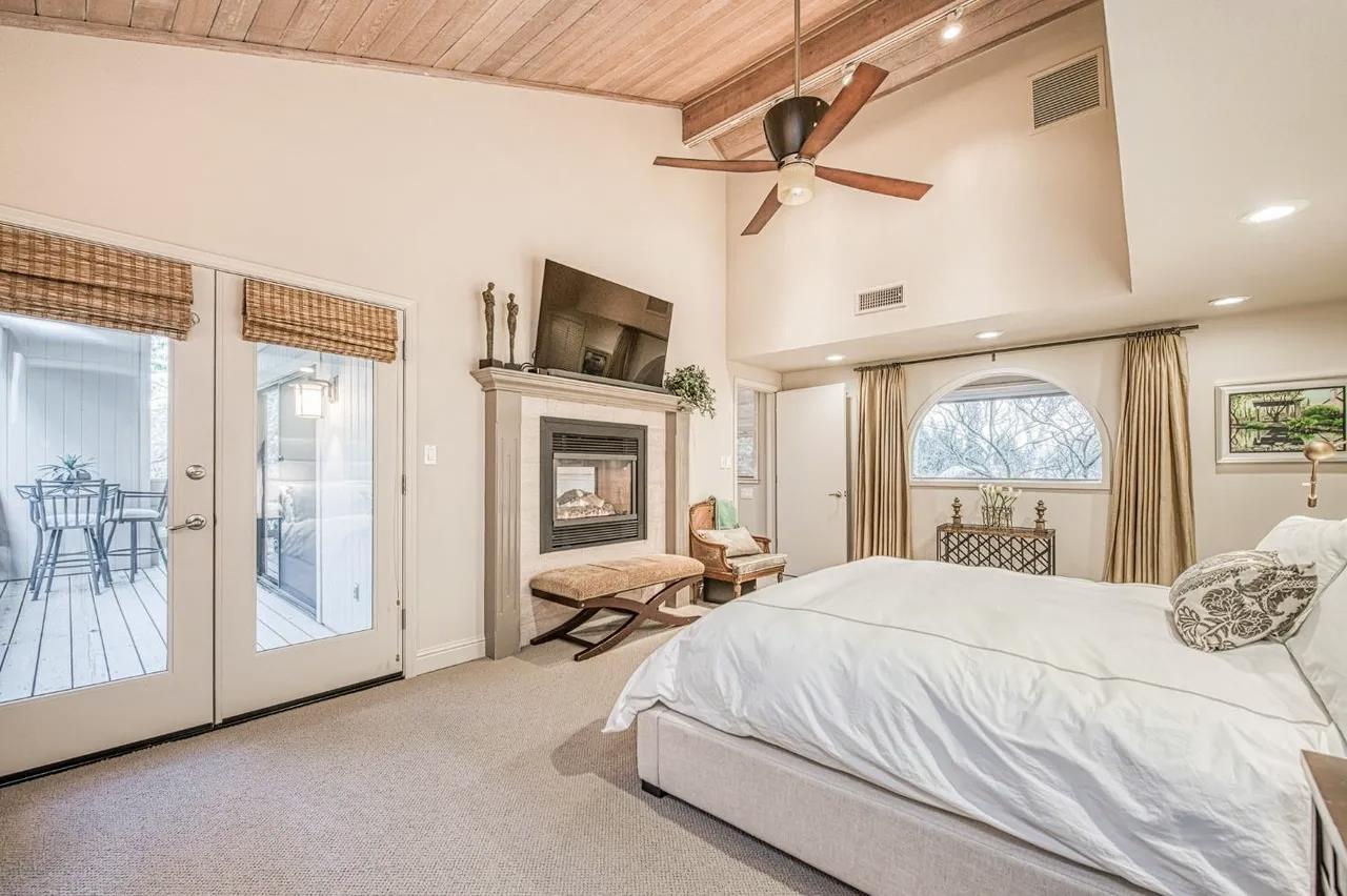 2352 W Loma Linda Ave, Fresno, CA 93711