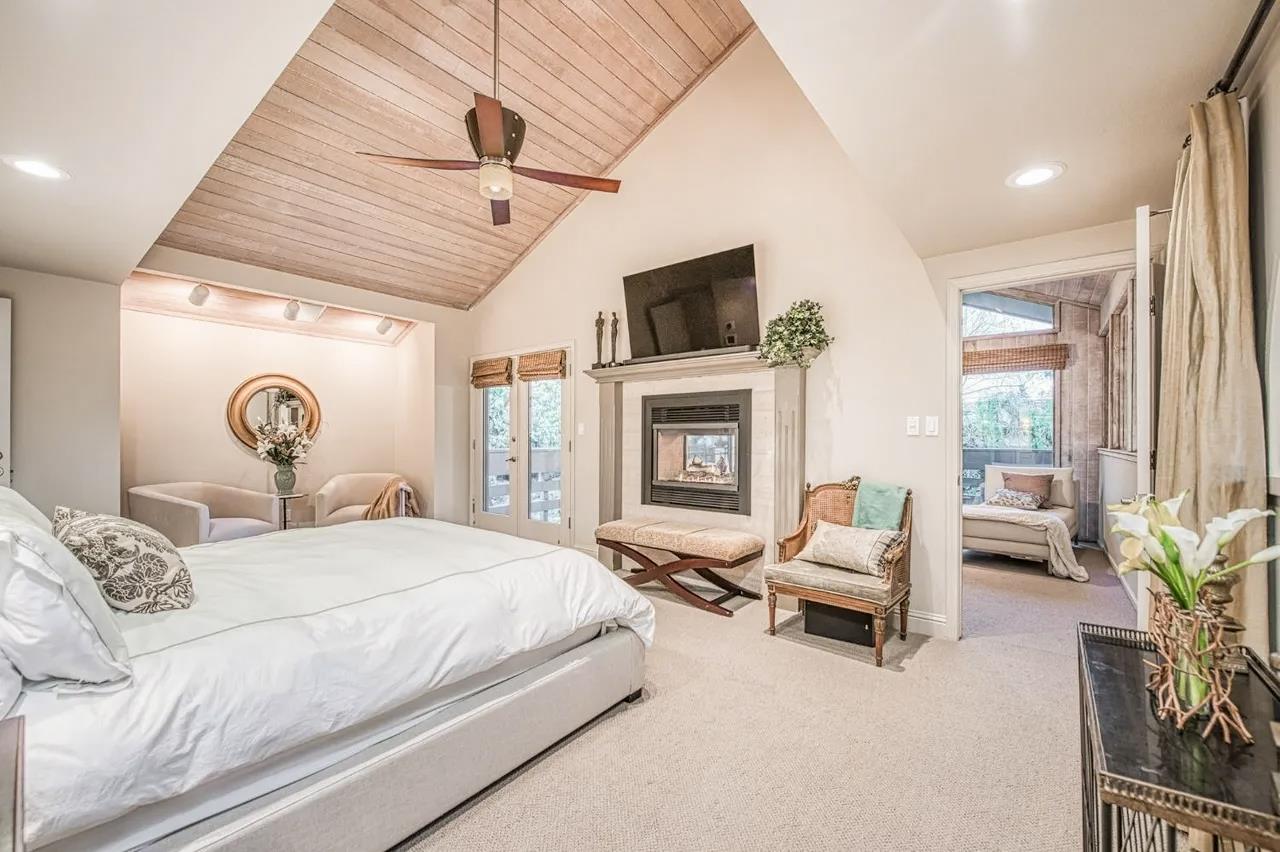 2352 W Loma Linda Ave, Fresno, CA 93711