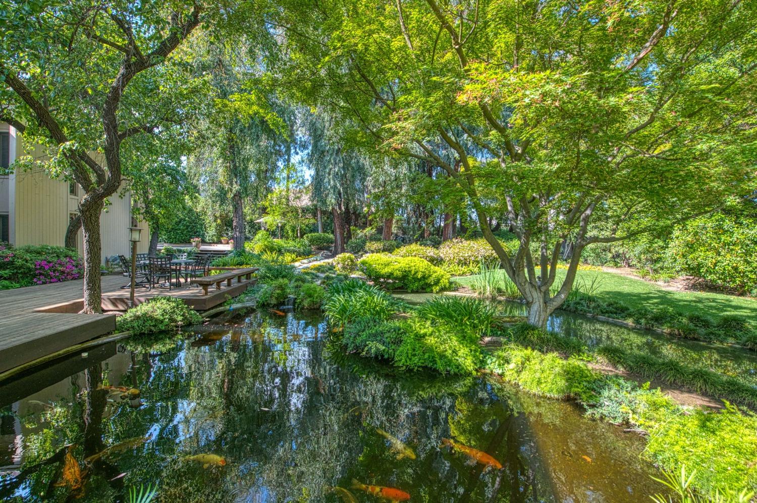 2352 W Loma Linda Ave, Fresno, CA 93711