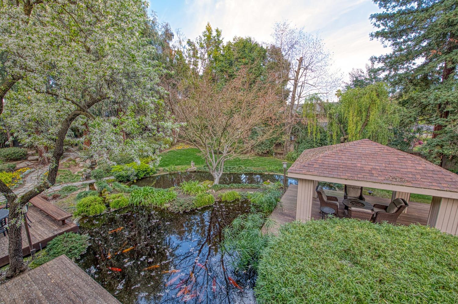 2352 W Loma Linda Ave, Fresno, CA 93711