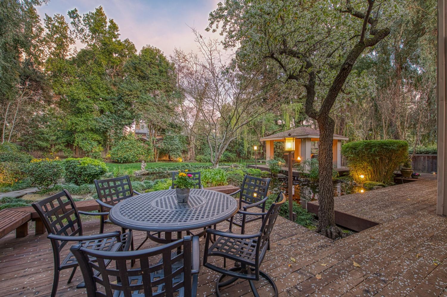 2352 W Loma Linda Ave, Fresno, CA 93711