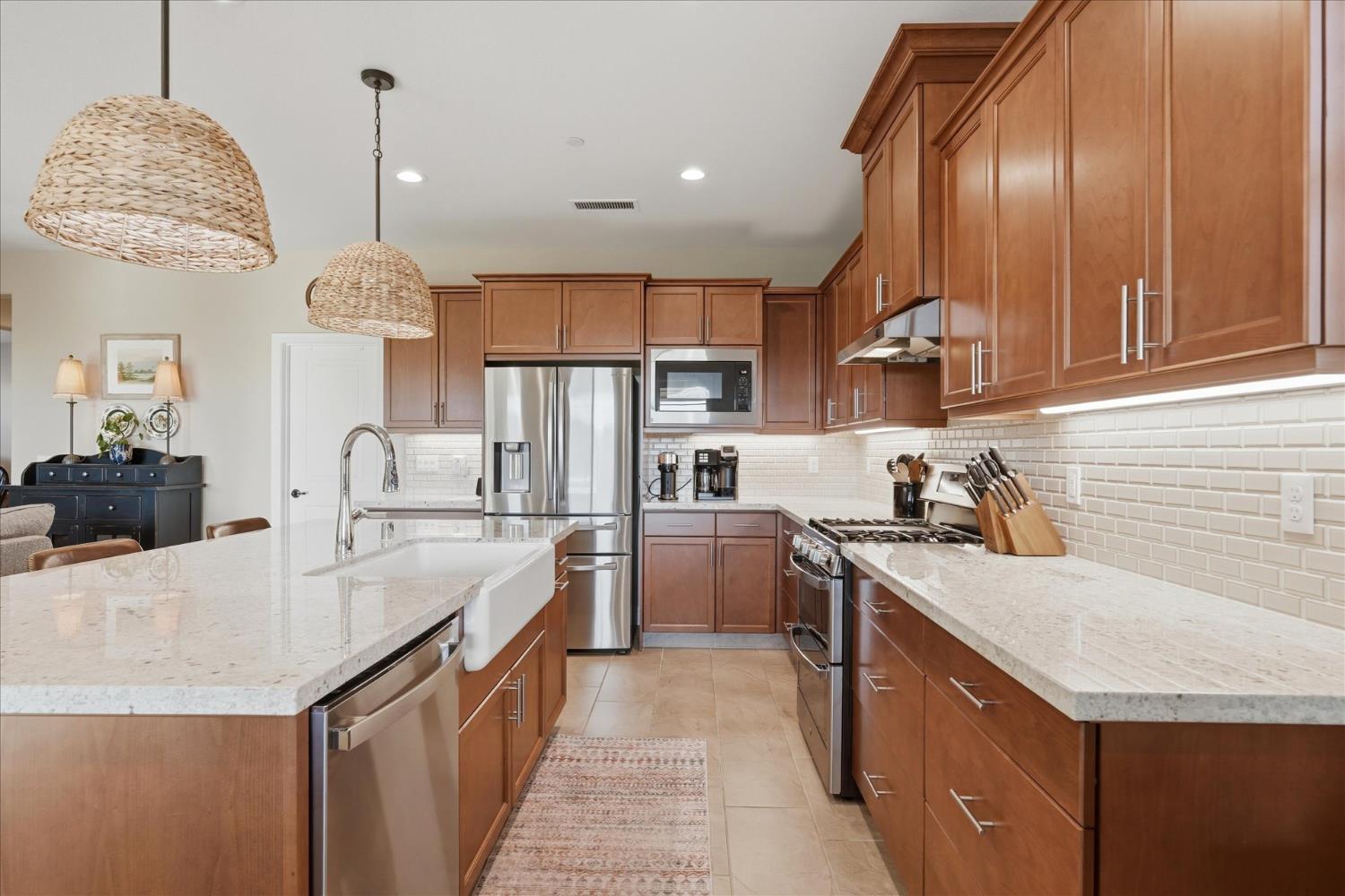 4314 Little Canyon Dr, Madera, CA 93636