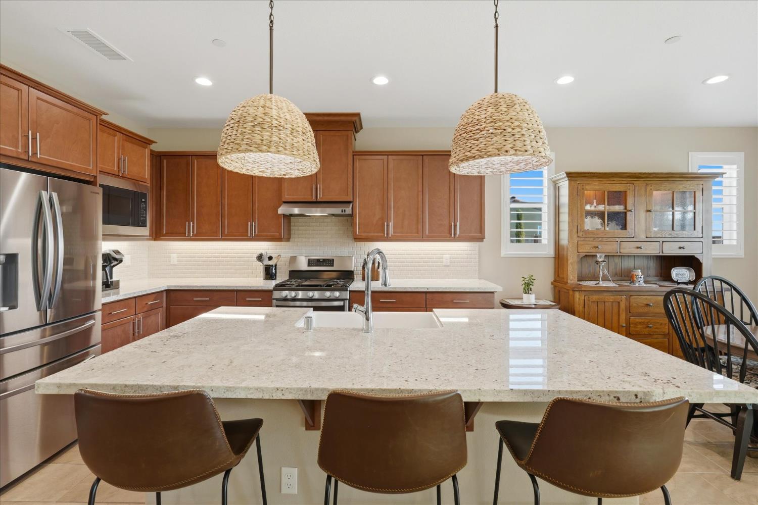 4314 Little Canyon Dr, Madera, CA 93636