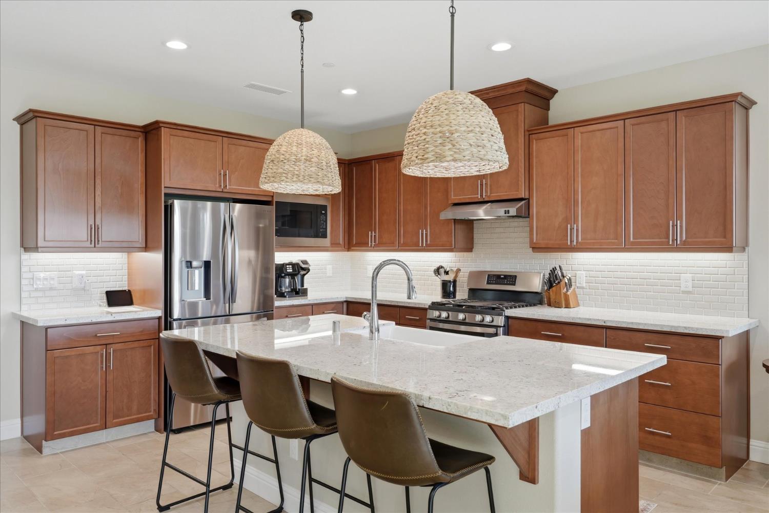 4314 Little Canyon Dr, Madera, CA 93636