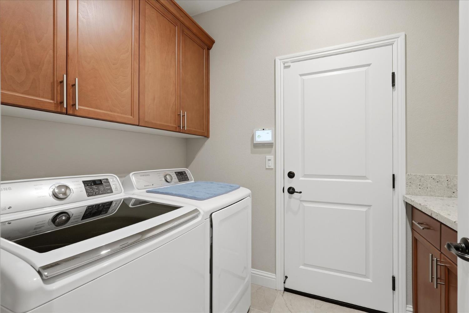 4314 Little Canyon Dr, Madera, CA 93636